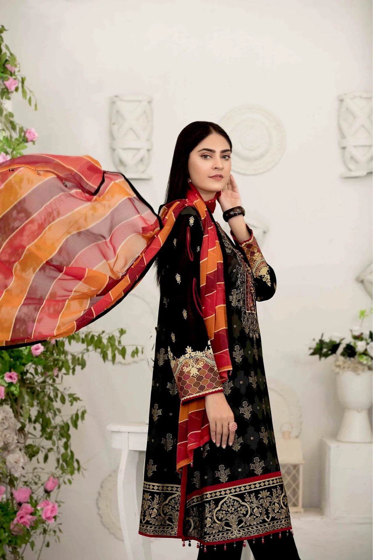 Raqami Lawn Collection by Tawakkal Fabrics – D-1618